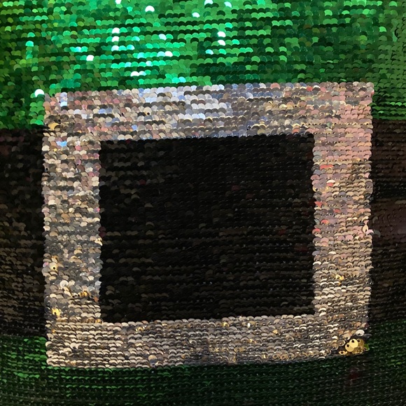 Red/Black/Green Reversible Sequins Pillow - Picture 6 of 9